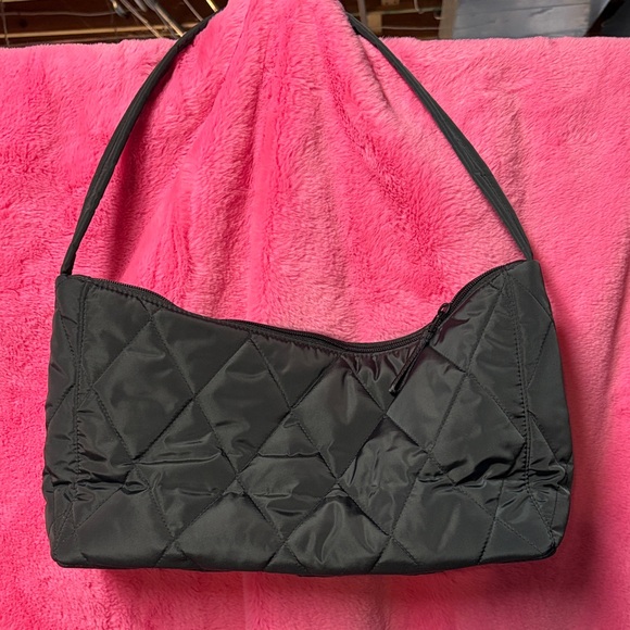 Black Quilted Shoulder Bag - Picture 1 of 2